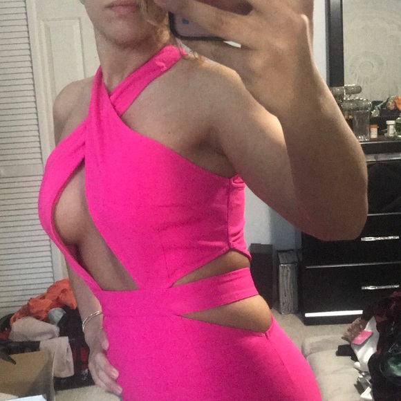 Dress - Picture 3 of 3